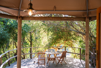 Muzimu Lodge: Private Veranda