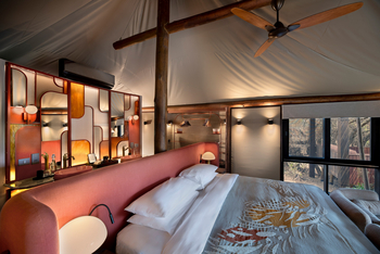 andBeyond Ngala Tented Camp: Suite Interieur