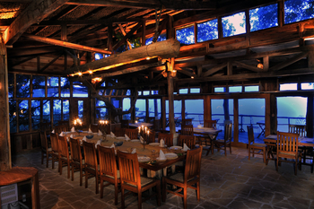 Ken River Lodge: Esstisch