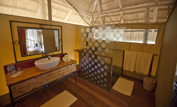 Mbali Mbali Tarangire River Camp: Waschtisch