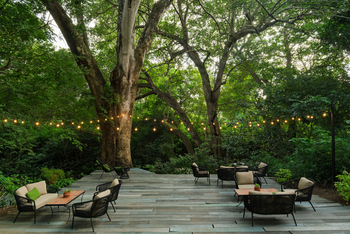 Rivertrees Country Inn: River Deck