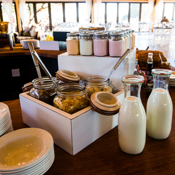 Kalahari Anib Lodge: Frühstücksbuffet