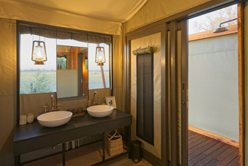 Karangoma Camp: Doppelwaschtisch