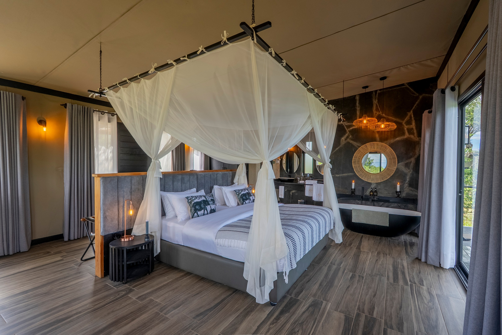 Tarangire Elephant Springs Camp Tarangire Elephant Springs Camp: Executive Suite