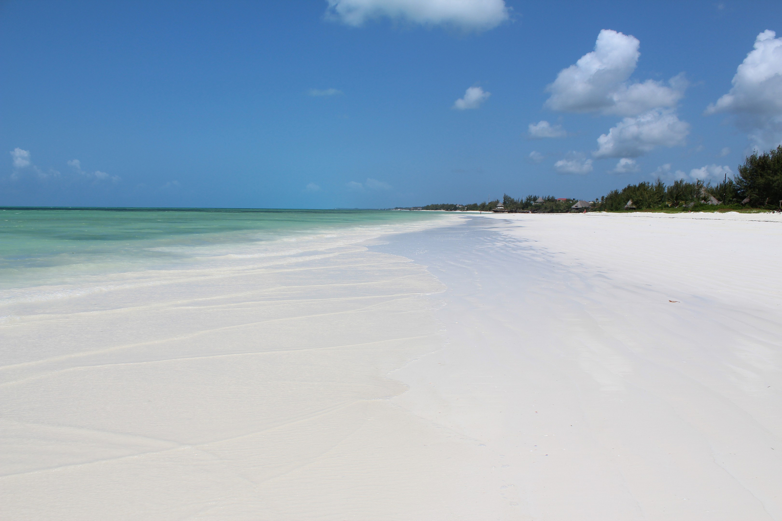 Zanzibar White Sand Luxury Villas Zanzibar White Sand Luxury Villas: Strand bei Paje