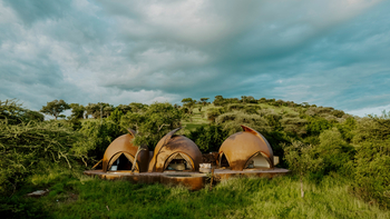 Asanja Nyasirori: Familienchalet