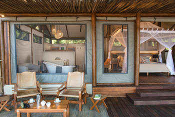 Chiawa Camp: Kaffee auf der Veranda