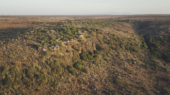 Ol Malo Lodge: Lage auf einem Felsstufe