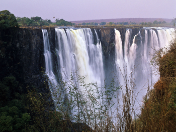 Old Drift Lodge: Niedrigwasser an den Fällen