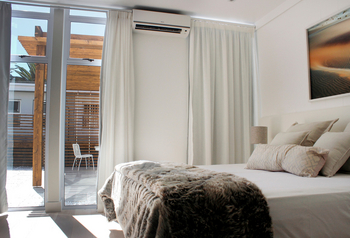 Swakopmund Luxury Suites: Standard Room mit Patio