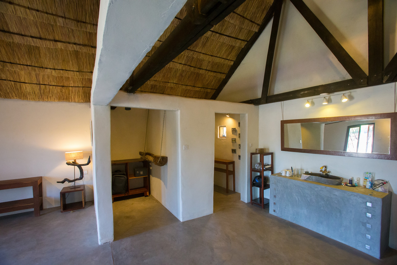 Track and Trail River Camp Track and Trail River Camp: Waschtisch