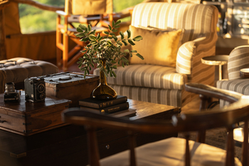 Elewana Serengeti Pioneer Camp: Coffee Table