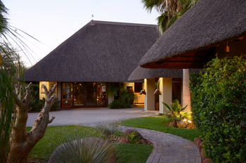 Old Traders Lodge: Am Hauptgebäude