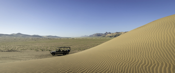 Serra Cafema Serra Cafema: Fahrt in der Wüste