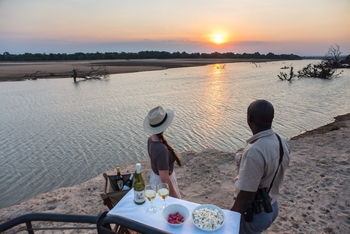 Shawa Luangwa Camp: Sundowner