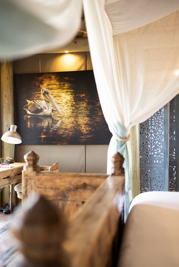 Sitatunga Private Island Camp: Bild Arbeitstisch