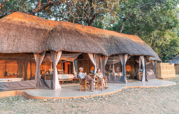 Time + Tide Mchenja Camp Time + Tide Mchenja Camp: Familieneinheit