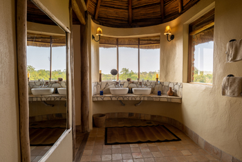 Volcanoes Kyambura Gorge Lodge: Waschtisch