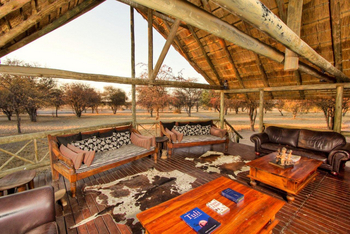 Deception Valley Lodge Deception Valley Lodge: Halboffene Lounge