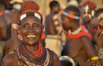 Lale's Camp: Stammeskultur - Kara