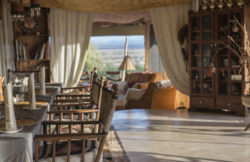 Shu'mata Camp: Blick durch das Hauptzelt