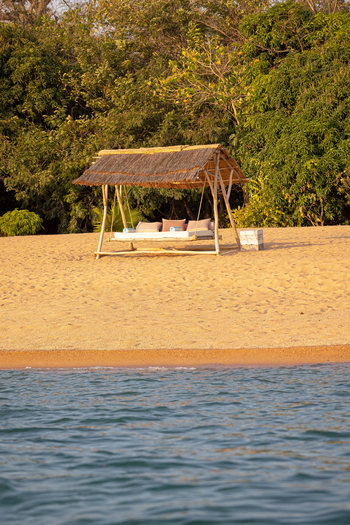 Kaya Mawa Kaya Mawa: Schaukelbett