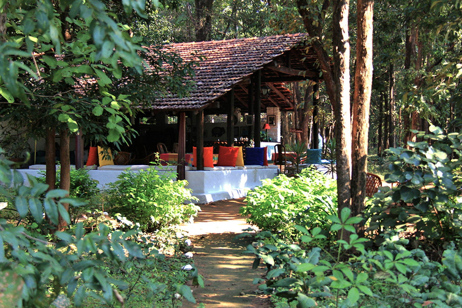 Kipling Camp Kipling Camp: Weg zum Hauptgebäude