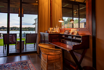 Mukwa River Lodge: Schreibtisch