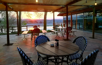 Norotshama River Resort: Offenes restaurant