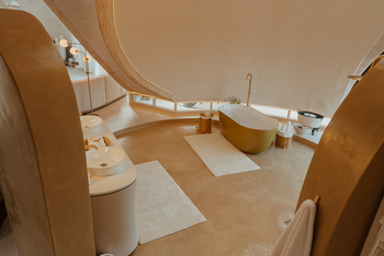 Reverie Kalahari Pod: Gästebad