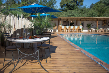 Tongabezi Tongabezi: Poolbar