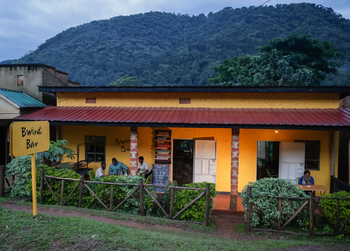 Volcanoes Bwindi Lodge: Bwindi Bar