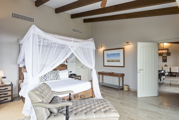 Melia Serengeti Lodge: Schlafzimmer