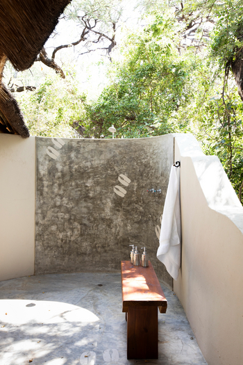 Thamo Telele: Außendusche