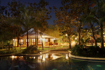 Tuli Tiger Corridor: Teich im Garten