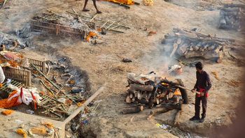 Varanasi: Leichenverbrennung