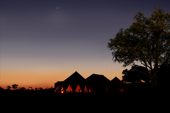 Duke's East Duke's East: Abendlicht