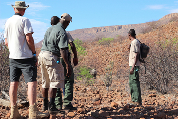 Grootberg Lodge: Rhino Tracking und Moringa Walk