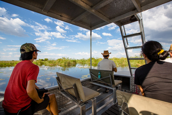 Jackalberry Camp: Motorbootexkursion