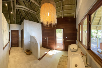 Ndhovu Safari Lodge: Badezimmer Lion Suite