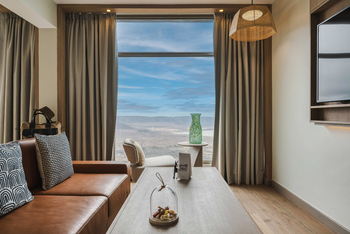 Ngorongoro Lodge Melia Collection: Junior Suite Wohnzimmer