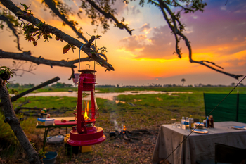 Oddballs' Camp: Öllampe