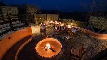 Etosha Mountain Lodge: Boma