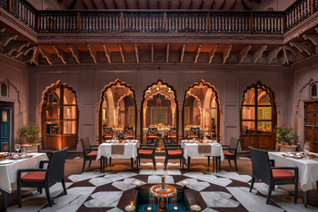 Haveli Dharampura: Dining