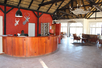 Hobatere Lodge: Rezeption