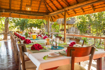 Lebala Camp Lebala Camp: Esstisch