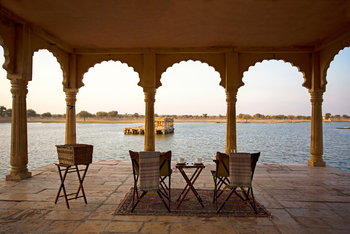 Sujan The Serai: Ausflug zum Pavillon am See zum Nachmittagstee