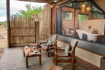 Chiawa Camp: Kaffee auf dem Deck