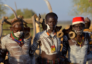 Lale's Camp: Stammeskultur - Kara