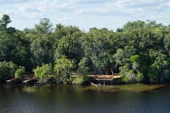 Xugana Island Lodge: Blick auf die Lodge